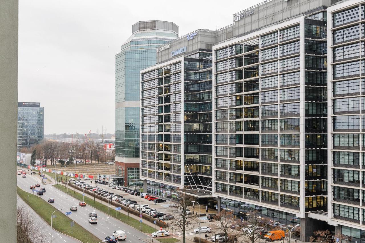 Family Apartment With A Terrace On Aleje Jerozolimskie Warsaw Exterior photo